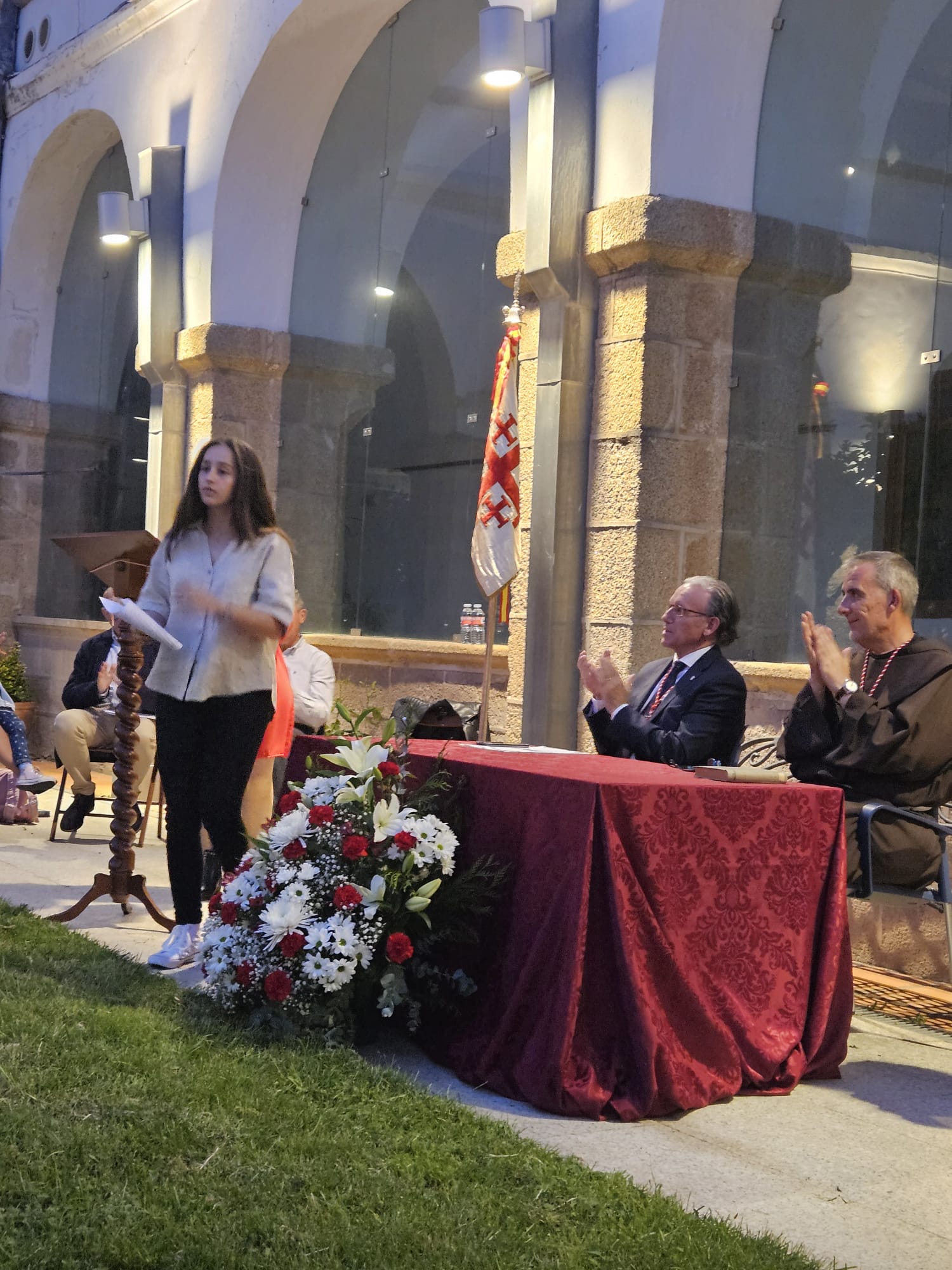 Premio de escritura de la Cofradía del Cristo de los estudiantes.